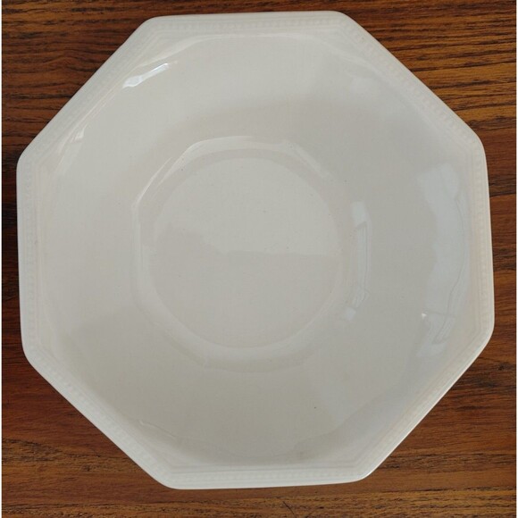 JOHNSON BROTHERS HERITAGE White Ironstone OctagoN Round Vegetable Serving Bowl - Picture 3 of 7